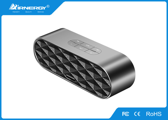 Zilveren Kleine Bluetooth-Correcte Mini de Muziekspeler van Sprekersg met 2000mAH-binnen Batterij